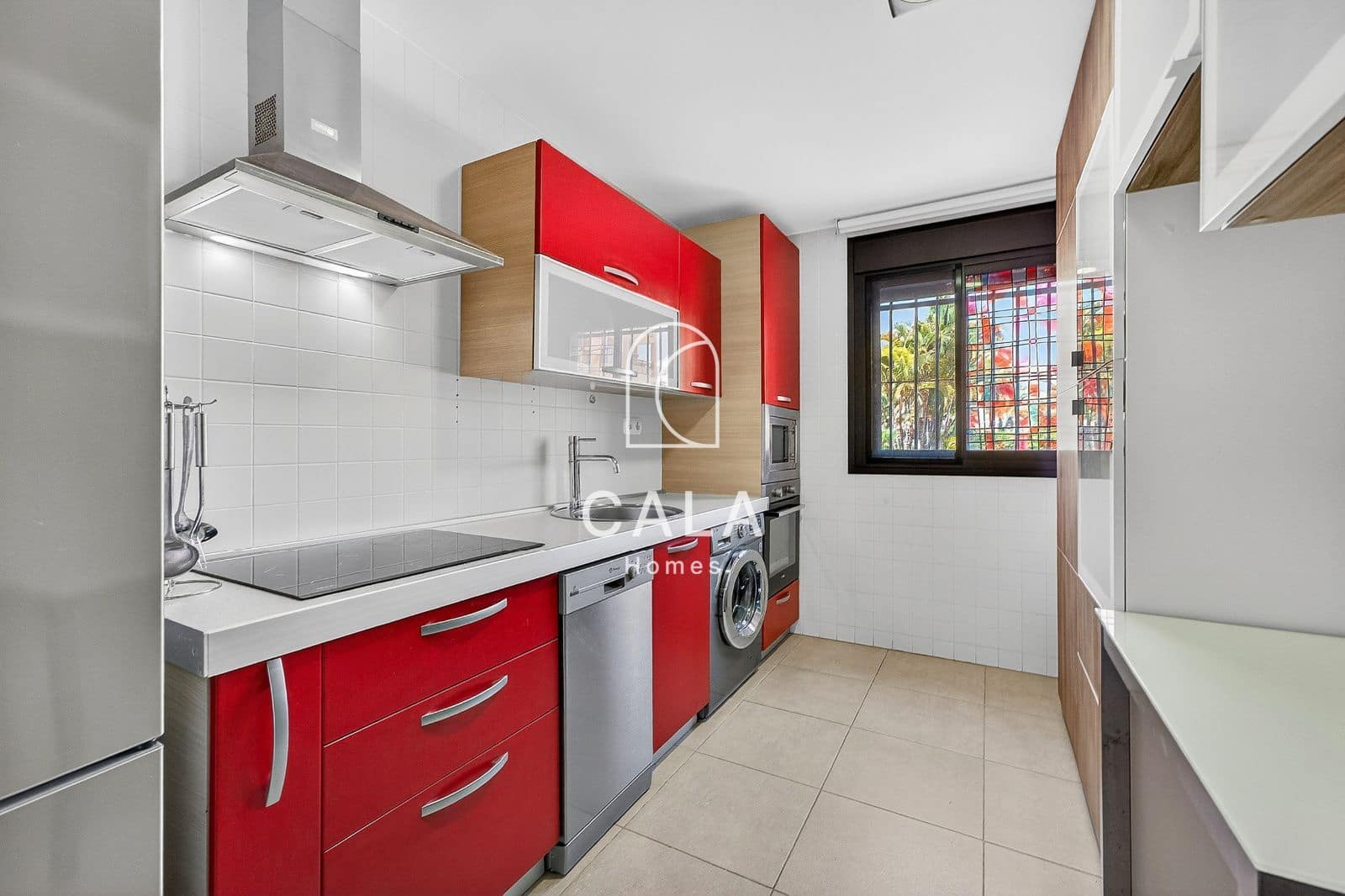 2 slaapkamer Flat te koop in Palm-Mar met zwembad garage - € 390.000 (Ref: 9861126)