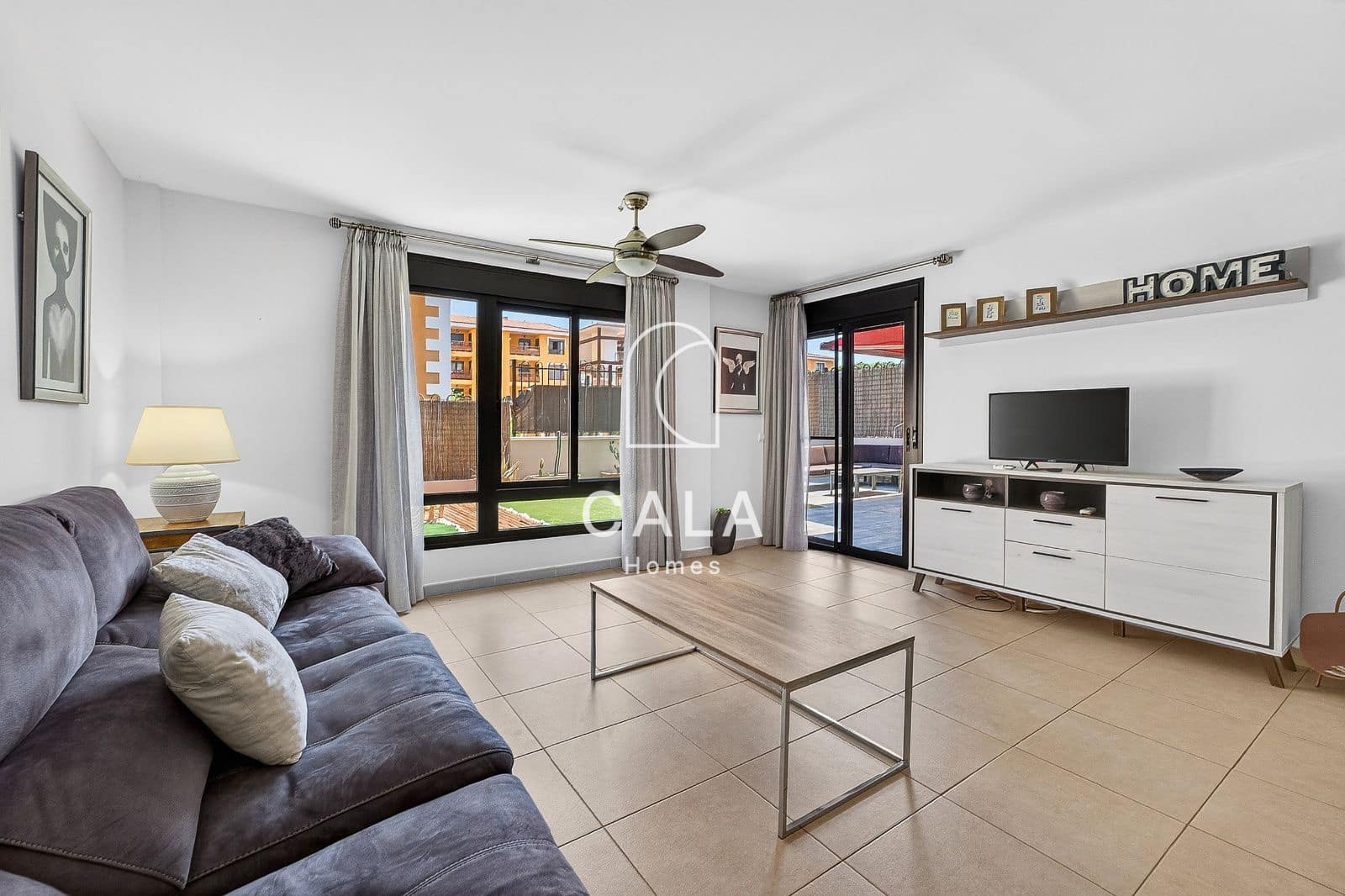 2 slaapkamer Flat te koop in Palm-Mar met zwembad garage - € 390.000 (Ref: 9861126)