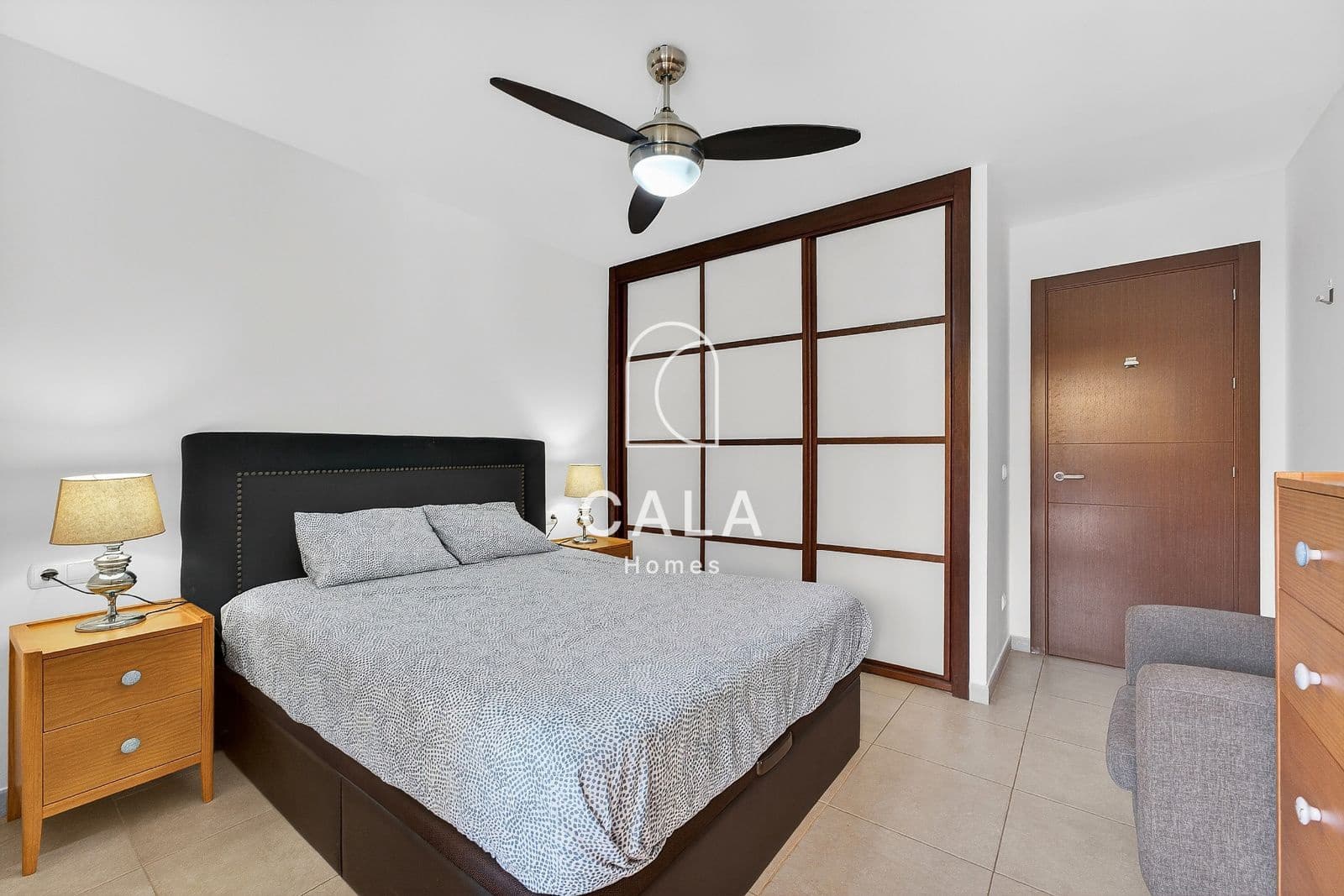 2 slaapkamer Flat te koop in Palm-Mar met zwembad garage - € 390.000 (Ref: 9861126)