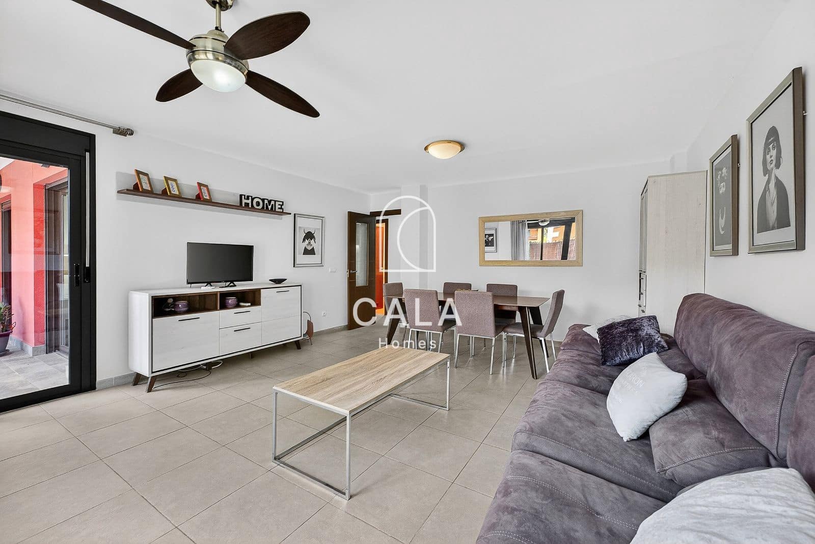 2 slaapkamer Flat te koop in Palm-Mar met zwembad garage - € 390.000 (Ref: 9861126)