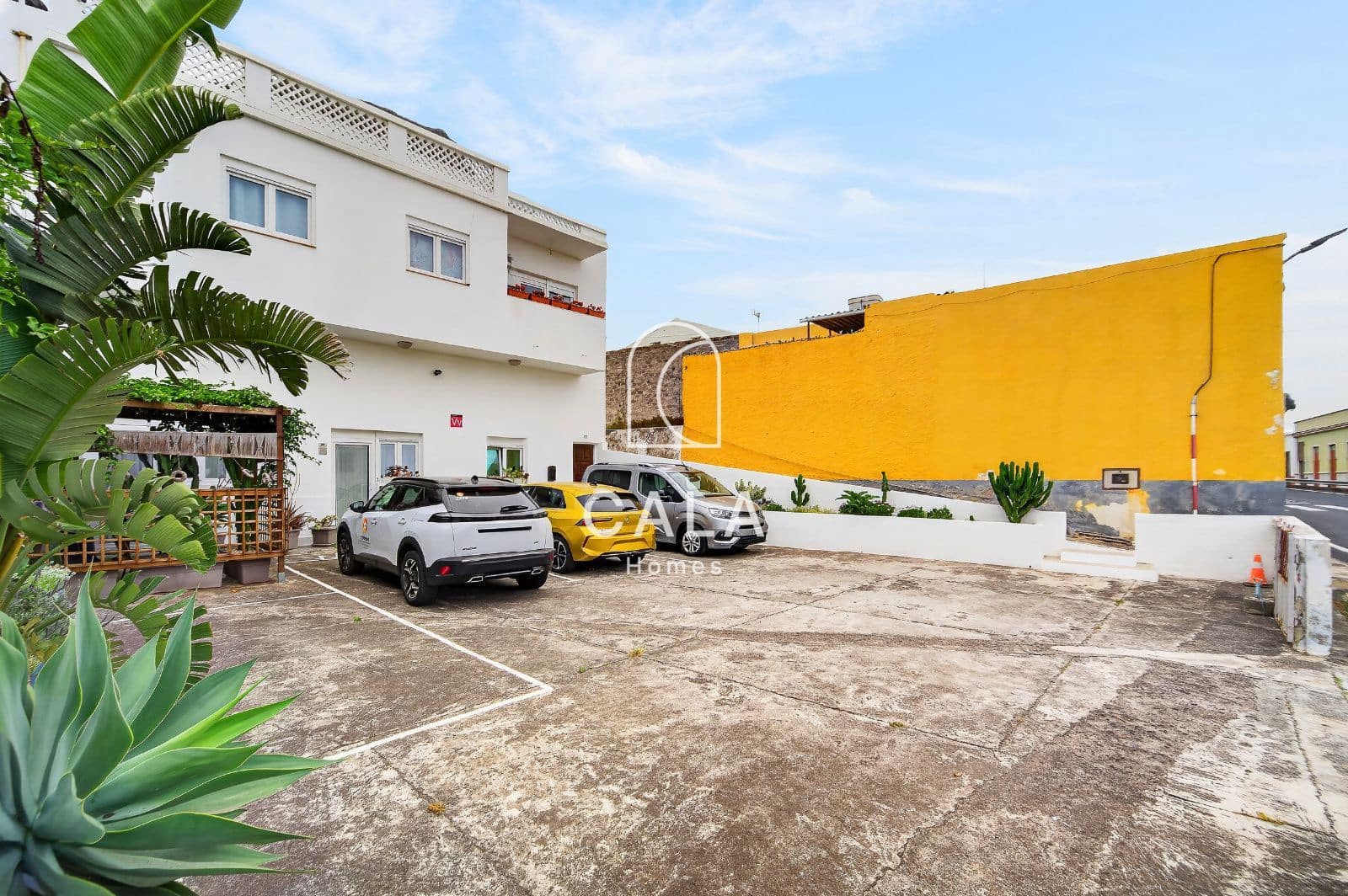 7 slaapkamer Villa te koop in Garachico met garage - € 650.000 (Ref: 9866165)