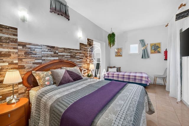 Chalet de 7 habitaciones en Garachico en venta con garaje - 650.000 € (Ref: 9866165)