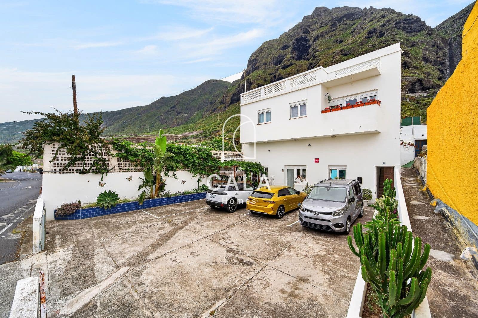 7 slaapkamer Villa te koop in Garachico met garage - € 650.000 (Ref: 9866165)