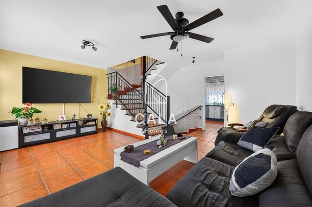 3 bedroom Townhouse for sale in Casco Urbano, Adeje with pool garage - € 398,000 (Ref: 9873877)