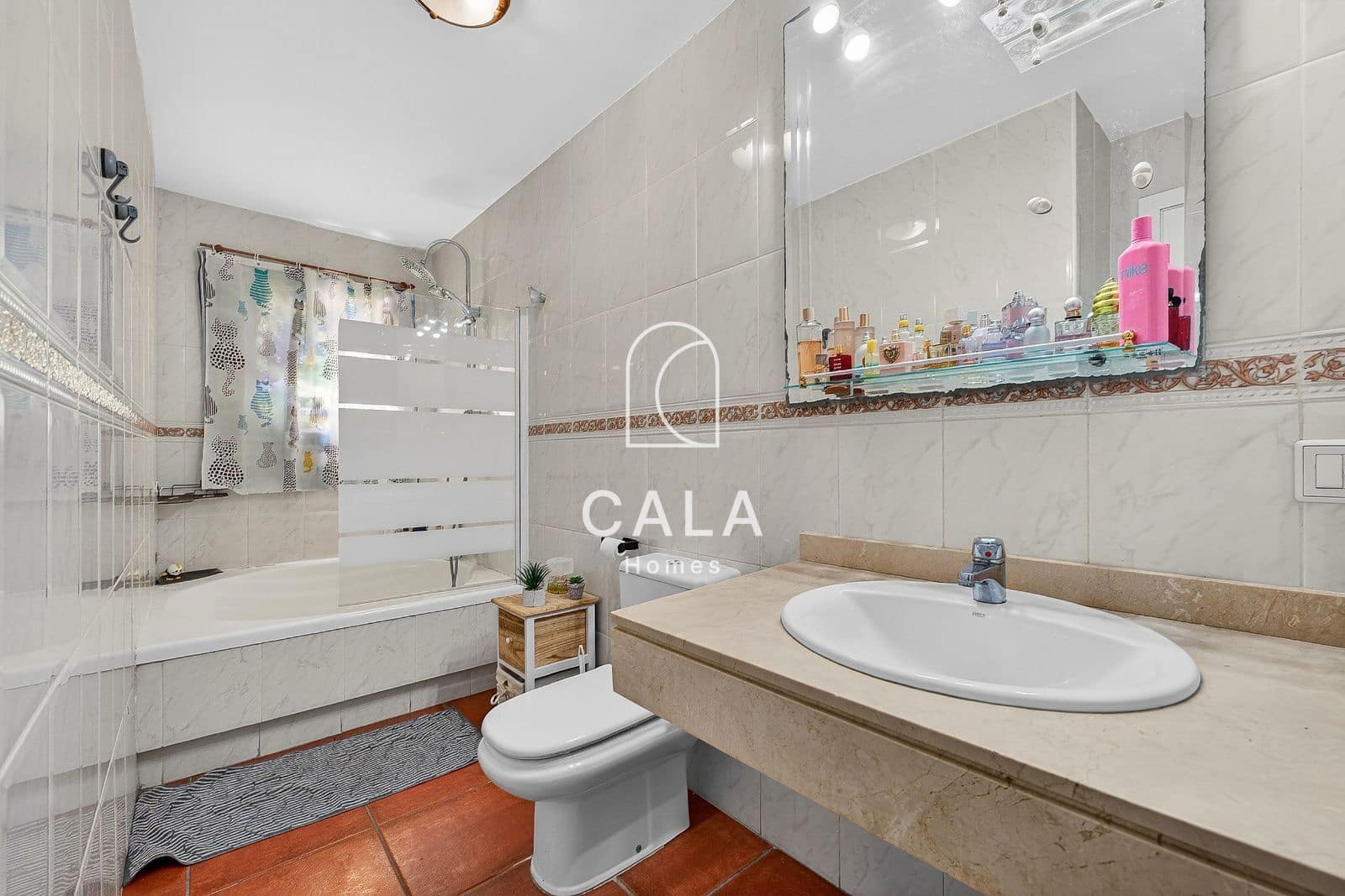 3 soveværelse Byhus til salg i Adeje med swimmingpool garage - € 398.000 (Ref: 9873877)