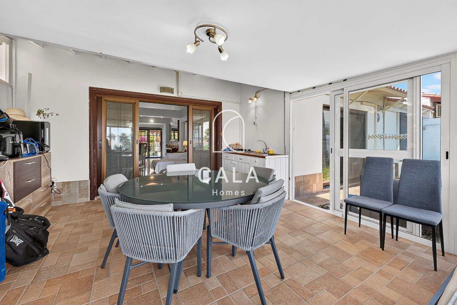 3 sypialnia Willa na sprzedaż w Golf del Sur z basenem garażem - 695 000 € (Ref: 9935301)