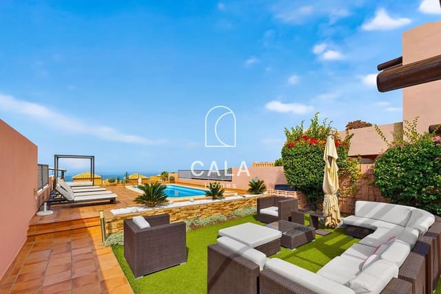 3 soveværelse Villa til salg i La Caleta Adeje, Adeje med swimmingpool garage - € 1.495.000 (Ref: 9958843)
