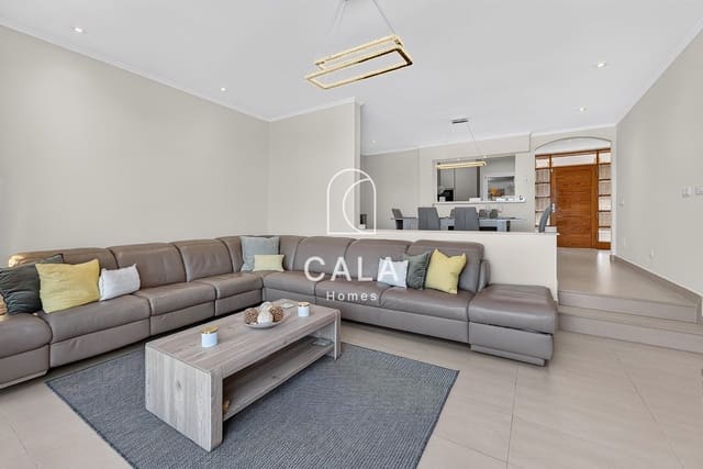 3 soveværelse Villa til salg i La Caleta Adeje, Adeje med swimmingpool garage - € 1.495.000 (Ref: 9958843)