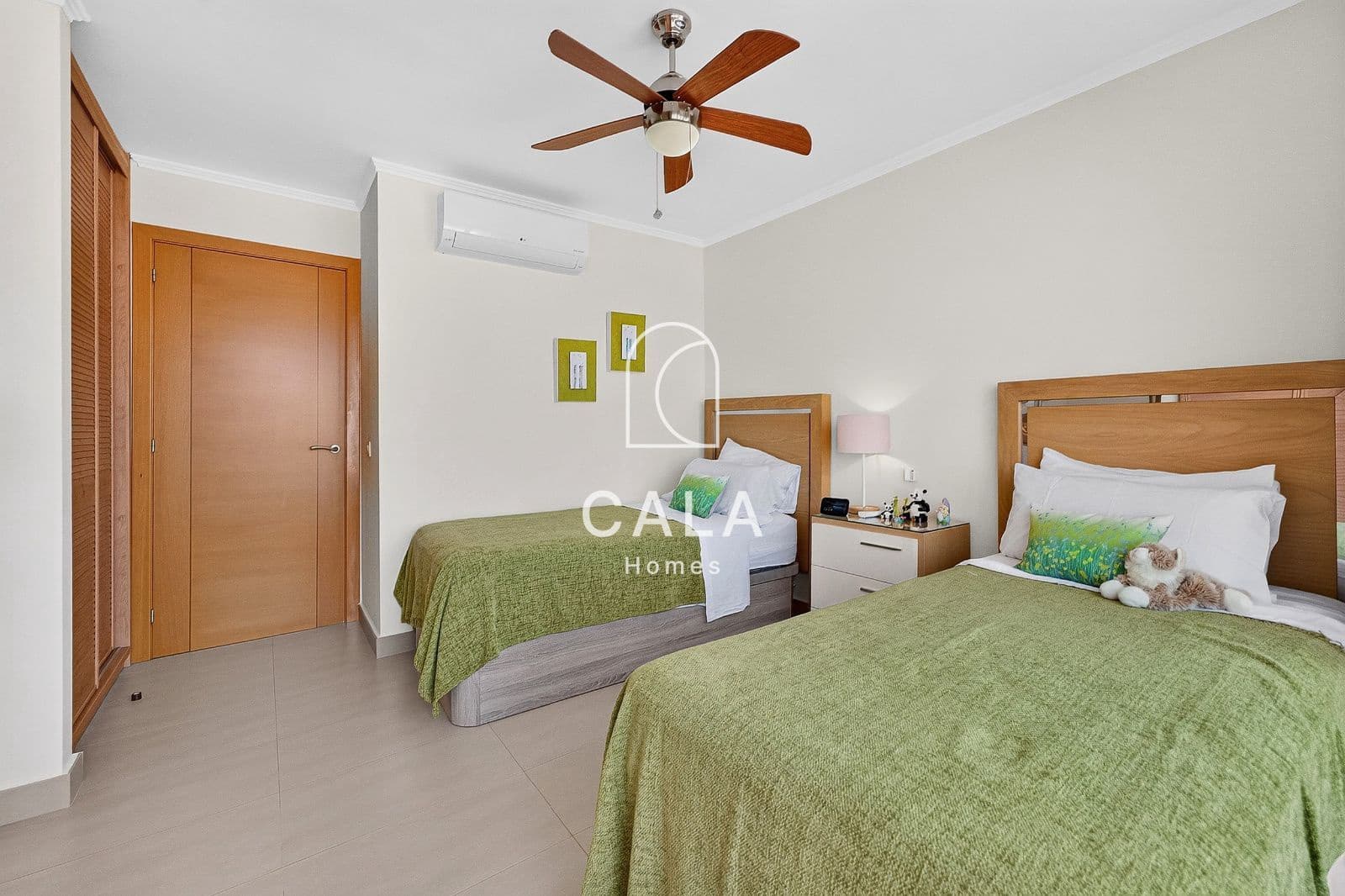 3 bedroom Villa for sale in Costa Adeje with pool garage - € 1,495,000 (Ref: 9958843)