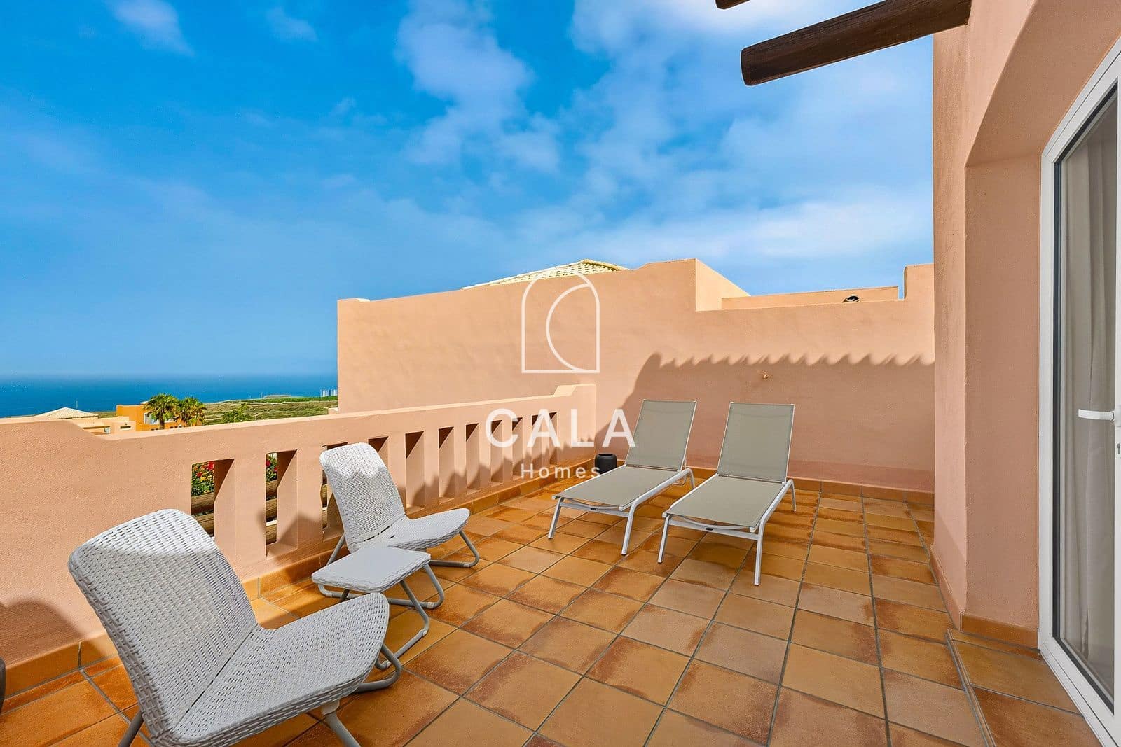 3 bedroom Villa for sale in Costa Adeje with pool garage - € 1,495,000 (Ref: 9958843)