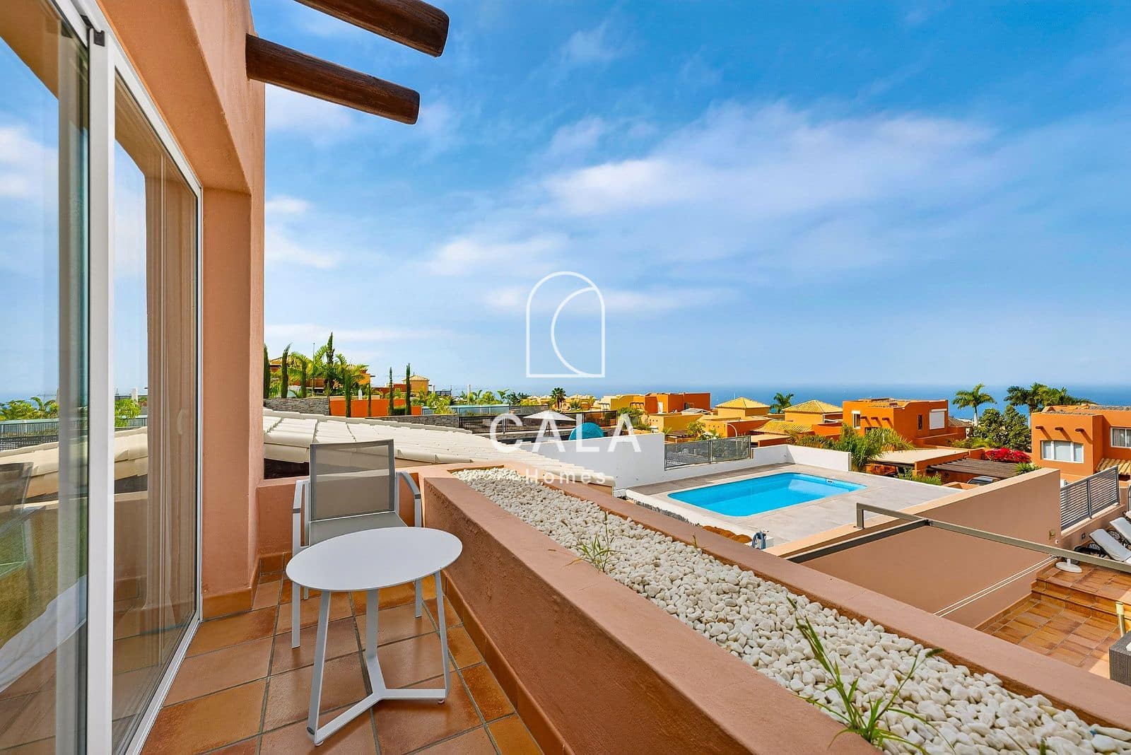 3 bedroom Villa for sale in Costa Adeje with pool garage - € 1,495,000 (Ref: 9958843)