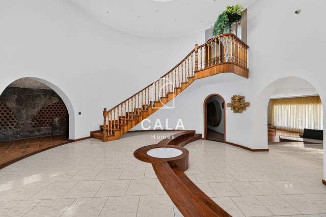 3 slaapkamer Huis te koop in Golf del Sur, San Miguel de Abona met zwembad garage - € 2.920.000 (Ref: 9969112)