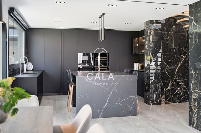 3 soverom Hus til salgs i El Madroñal, Adeje med svømmebasseng garasje - € 2 195 000 (Ref: 9974513)