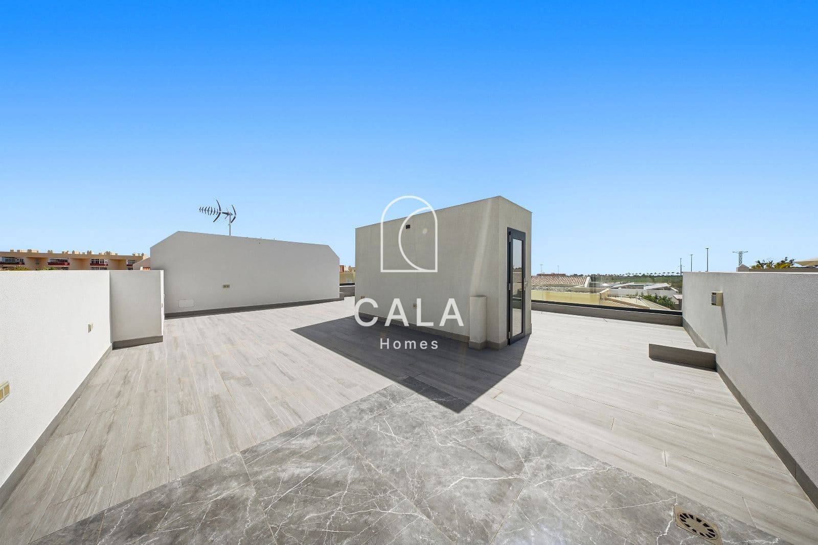 3 bedroom Townhouse for sale in El Madronal with pool garage - € 2,195,000 (Ref: 9974513)