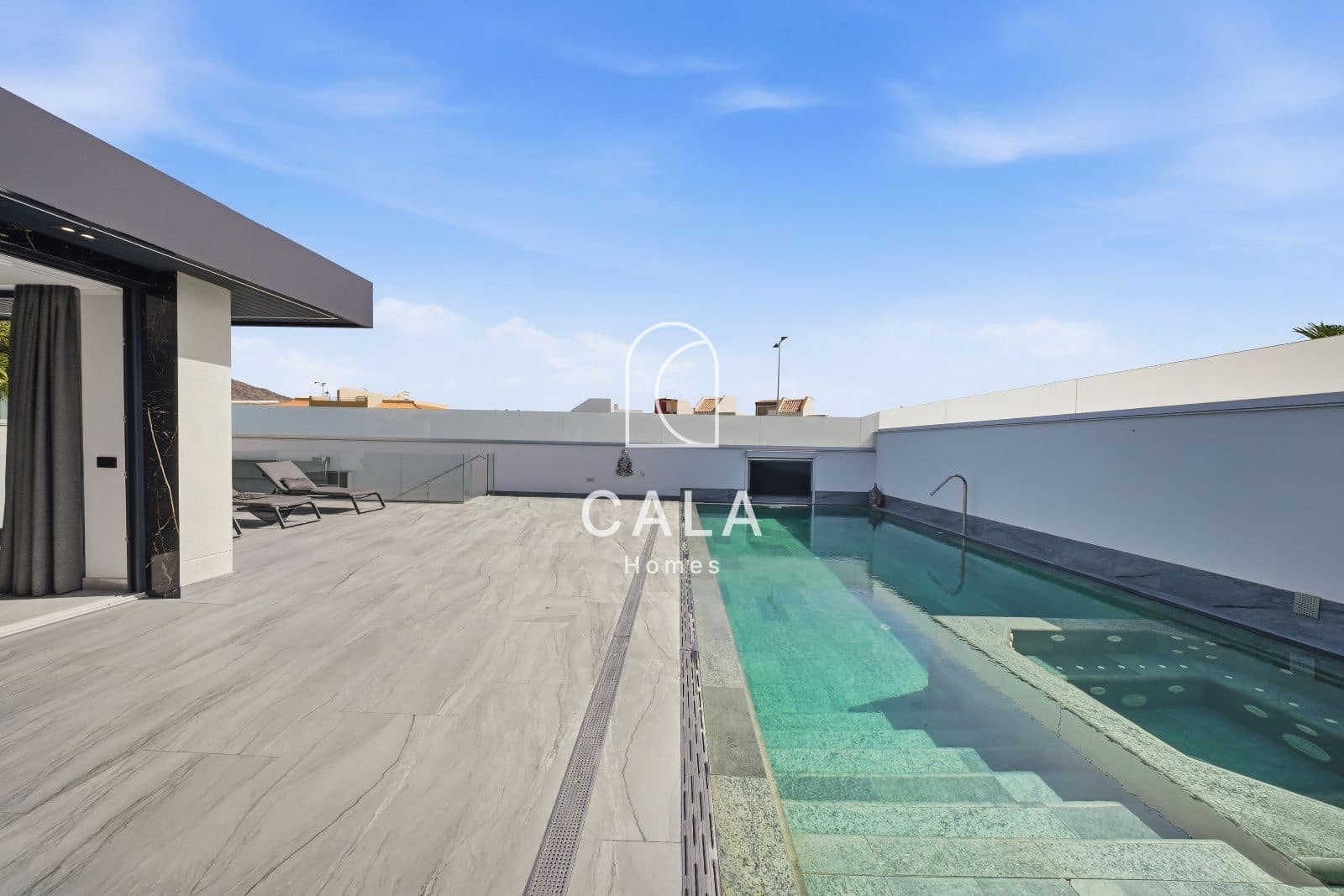 3 bedroom Townhouse for sale in El Madronal with pool garage - € 2,195,000 (Ref: 9974513)