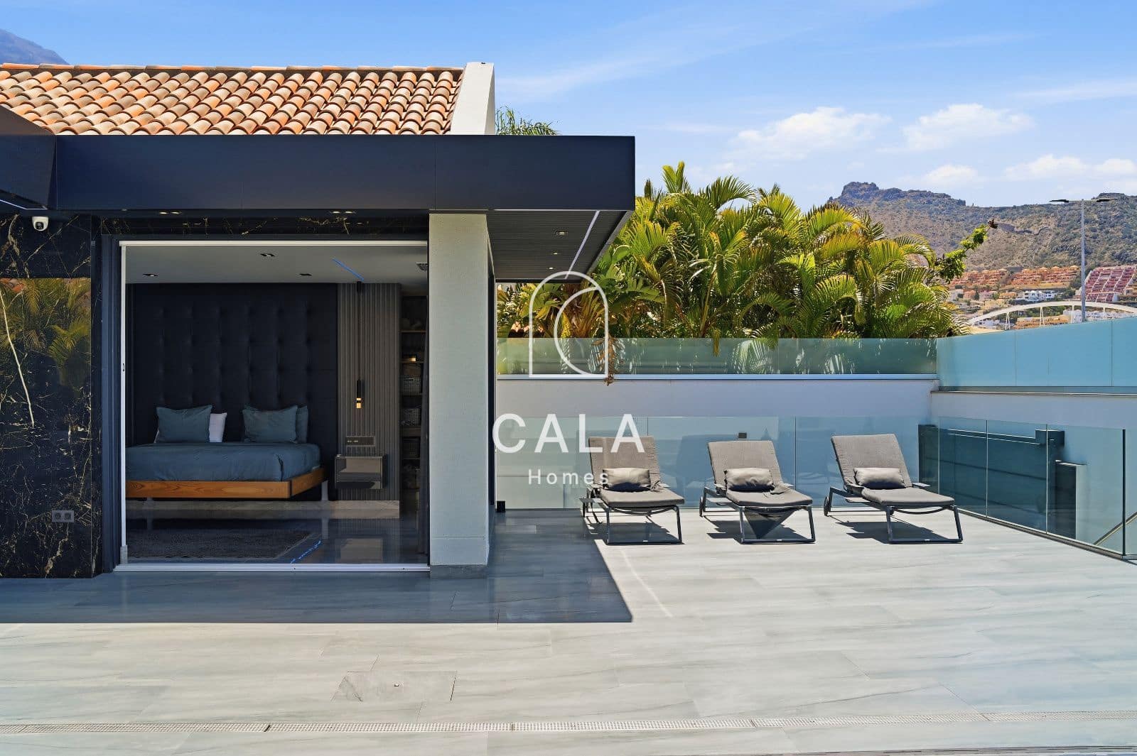 3 bedroom Townhouse for sale in El Madronal with pool garage - € 2,195,000 (Ref: 9974513)