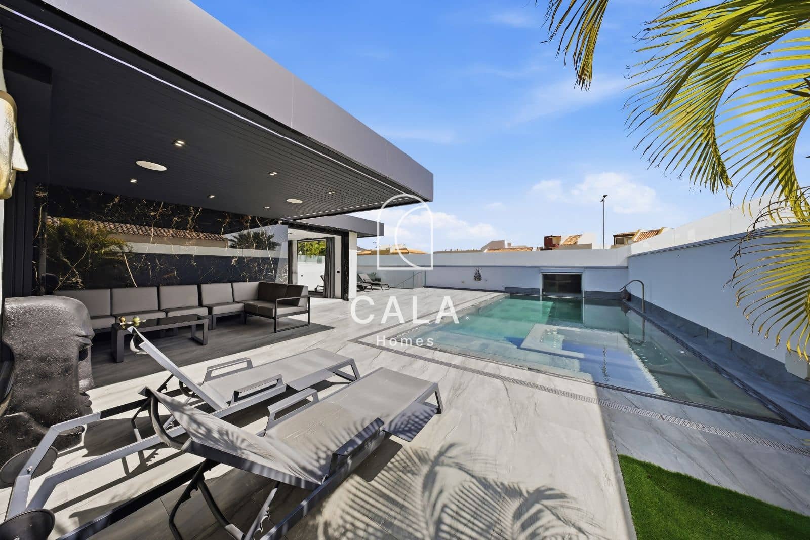 3 bedroom Townhouse for sale in El Madronal with pool garage - € 2,195,000 (Ref: 9974513)