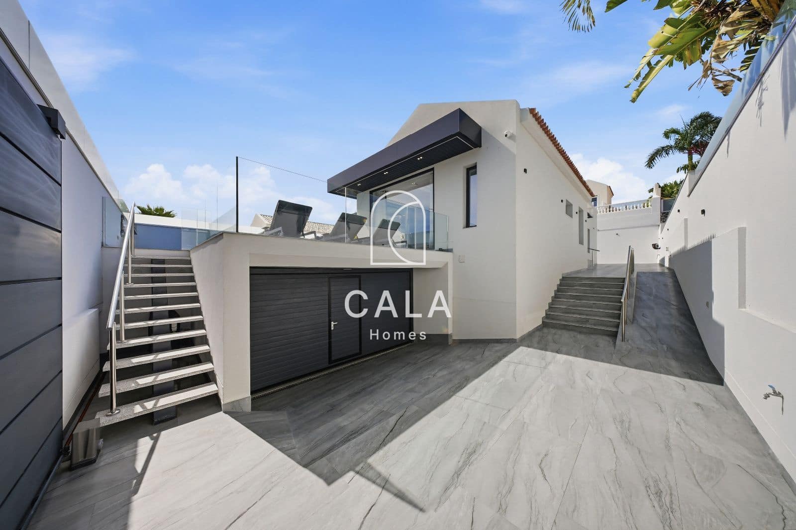 3 bedroom Townhouse for sale in El Madronal with pool garage - € 2,195,000 (Ref: 9974513)