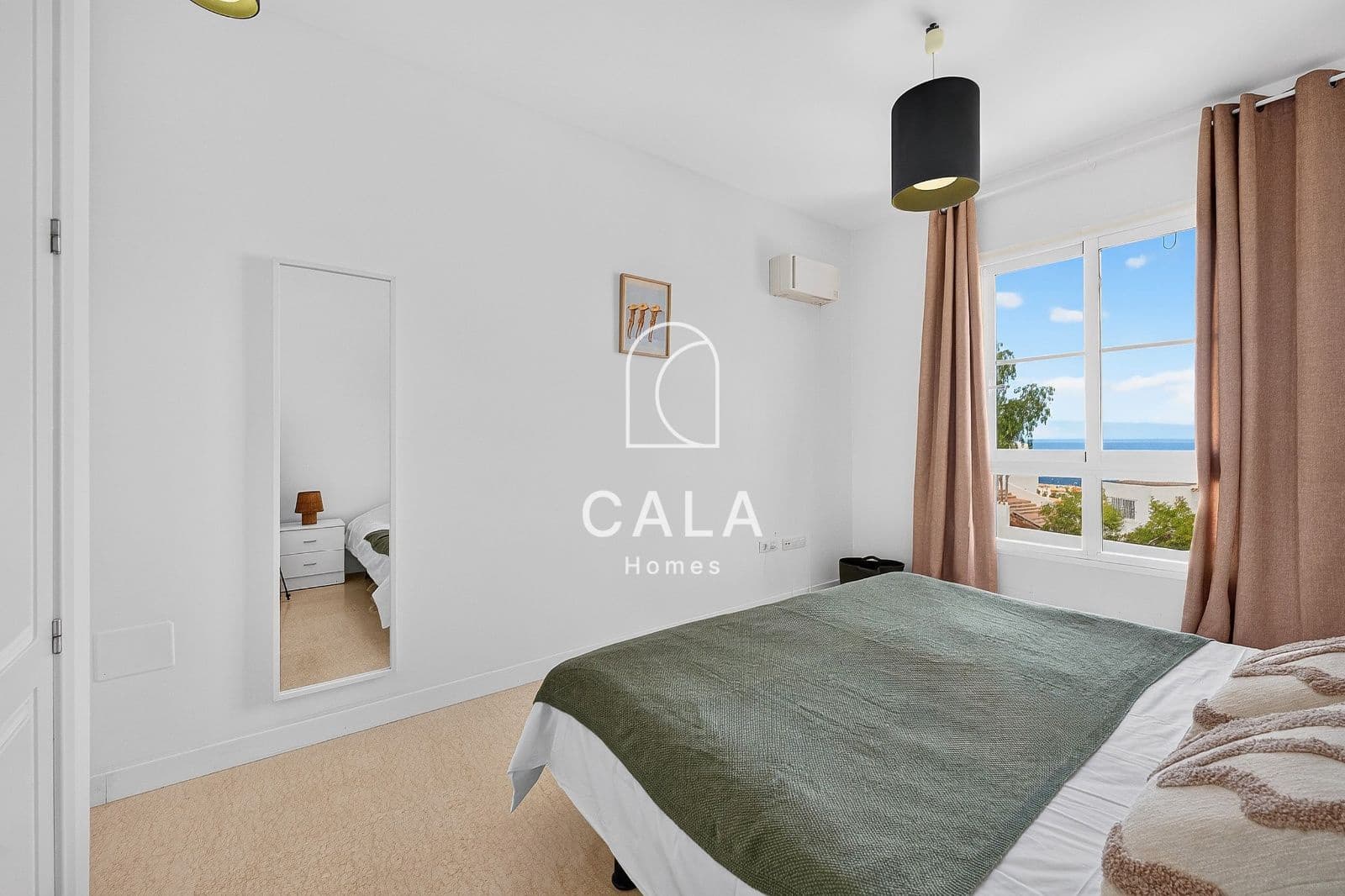 6 bedroom Townhouse for sale in Costa Adeje with pool garage - € 1,710,000 (Ref: 9976653)