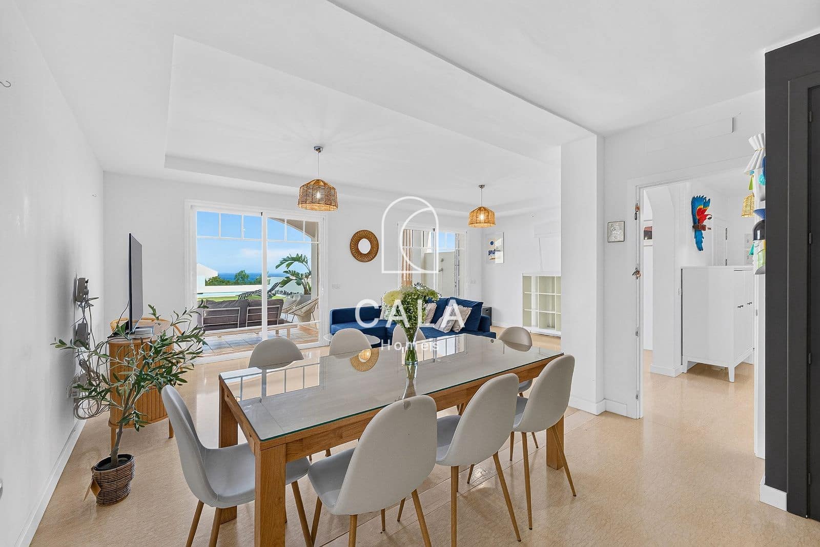 6 bedroom Townhouse for sale in Costa Adeje with pool garage - € 1,710,000 (Ref: 9976653)