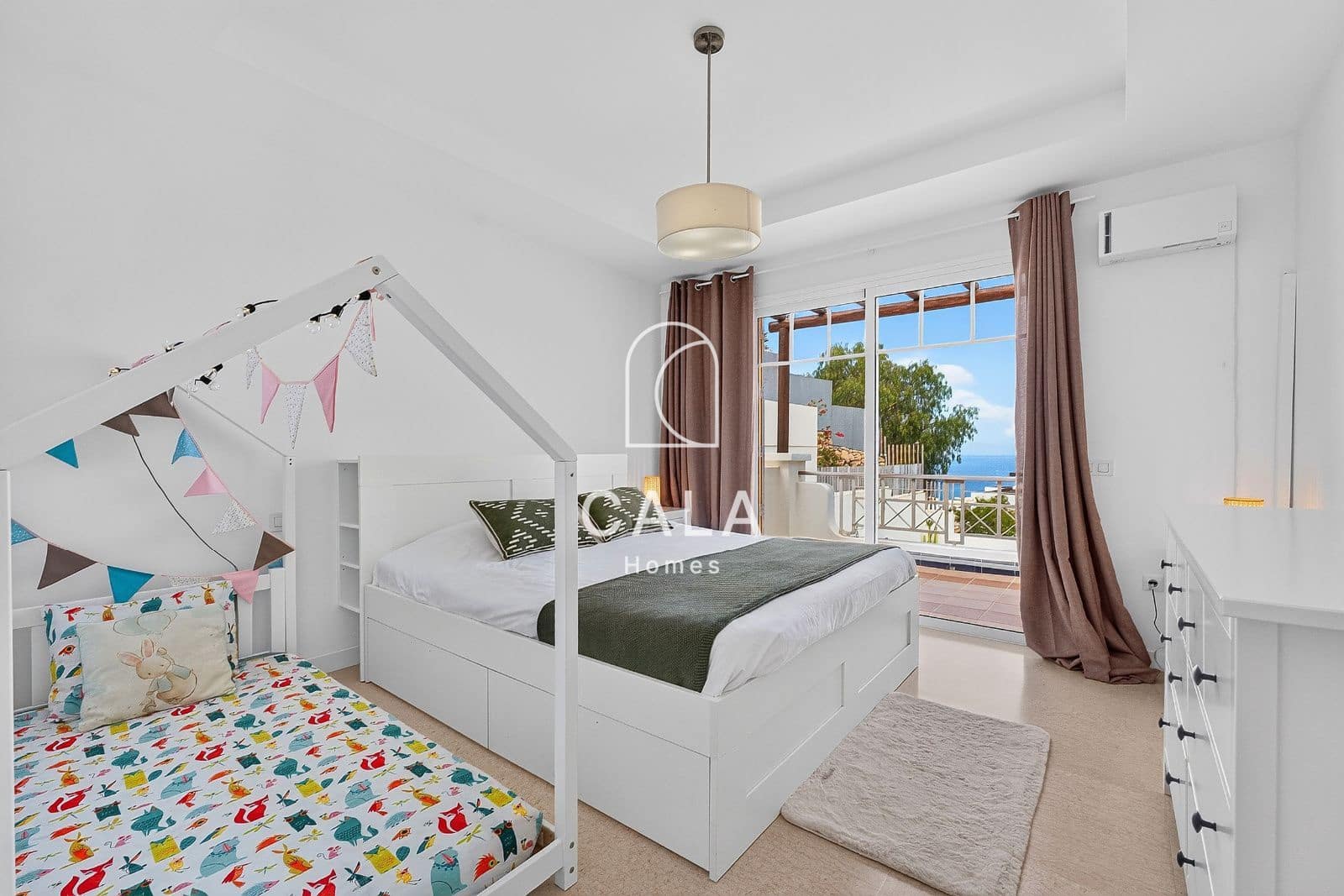 6 bedroom Townhouse for sale in Costa Adeje with pool garage - € 1,710,000 (Ref: 9976653)