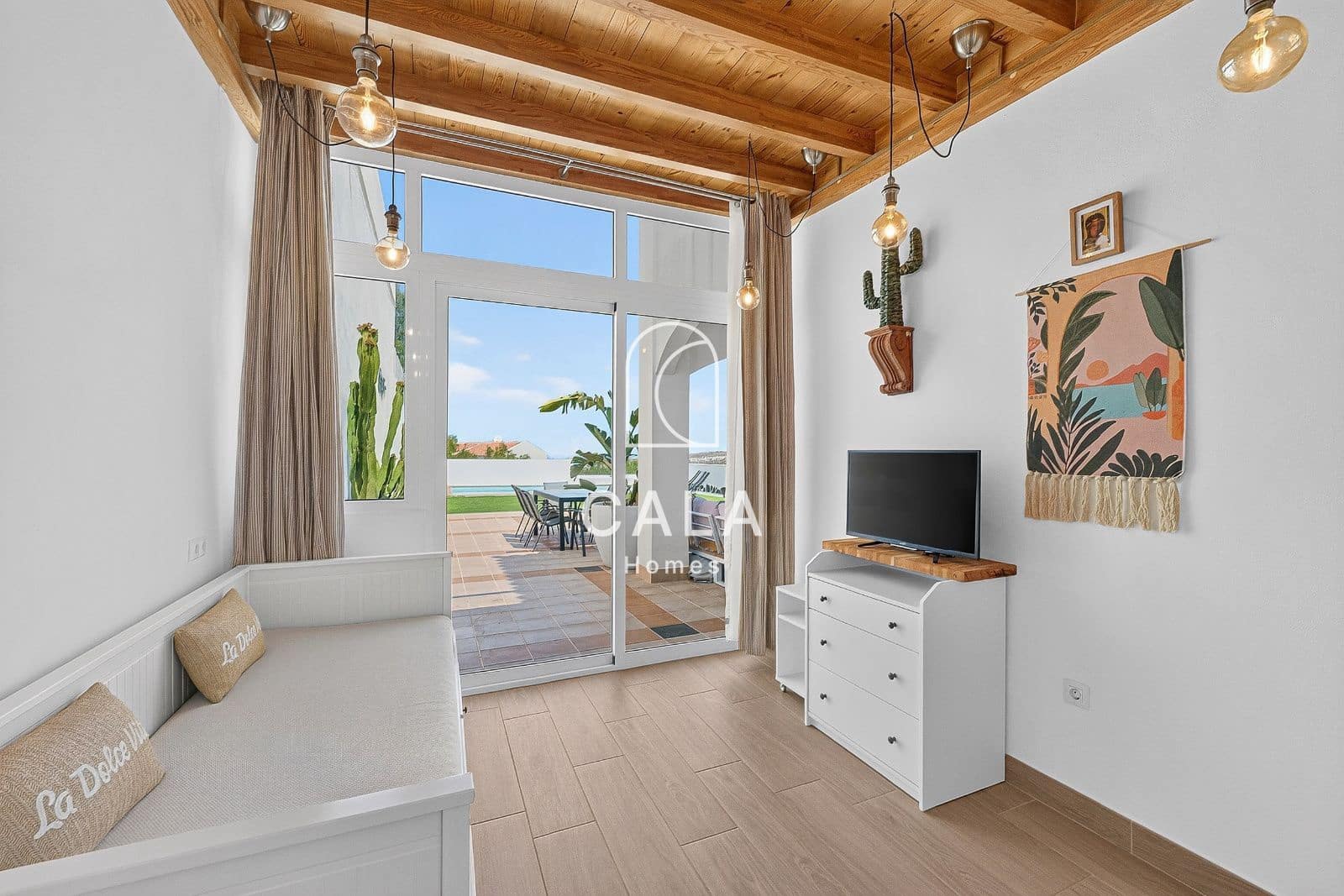 6 bedroom Townhouse for sale in Costa Adeje with pool garage - € 1,710,000 (Ref: 9976653)