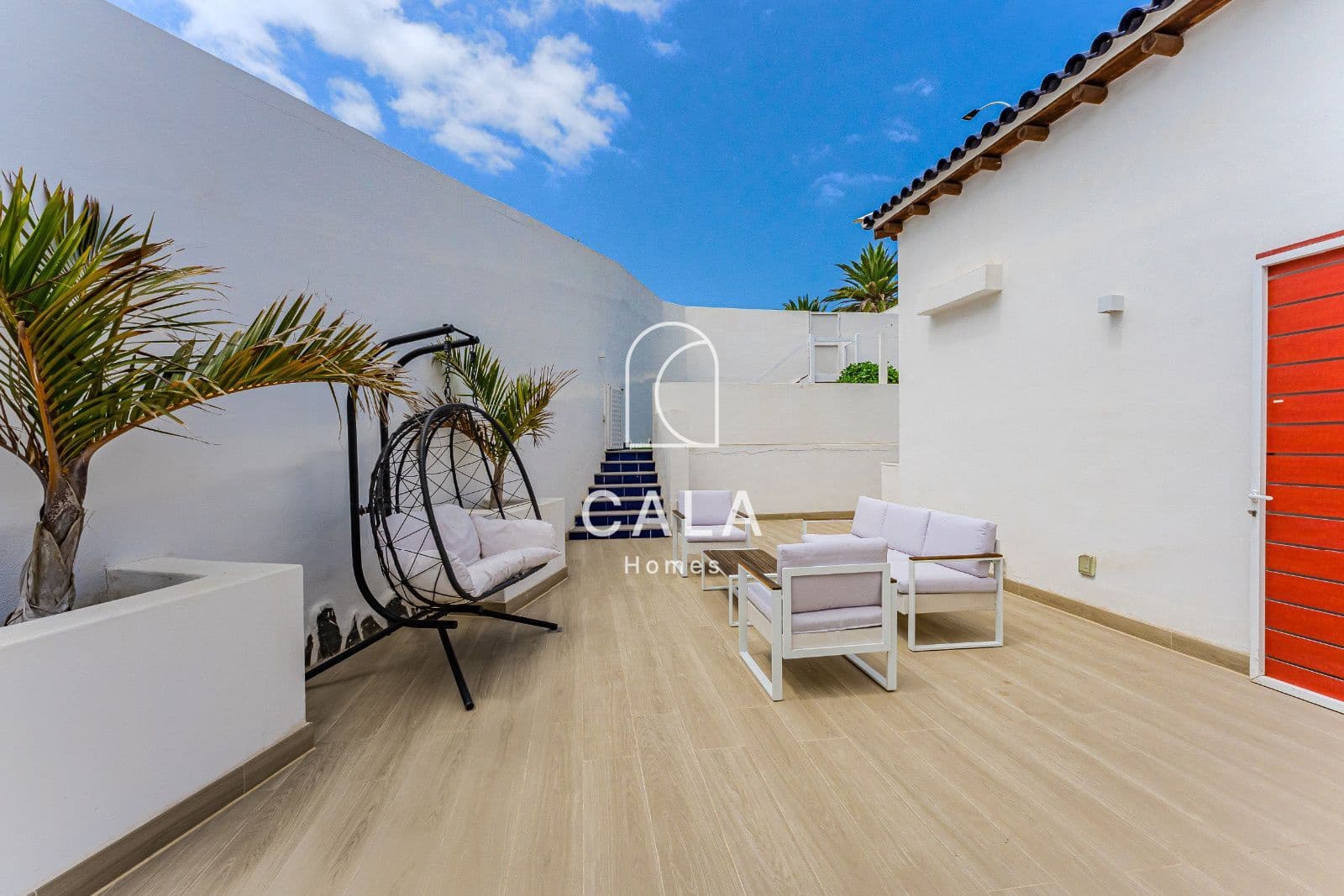 6 bedroom Townhouse for sale in Costa Adeje with pool garage - € 1,710,000 (Ref: 9976653)