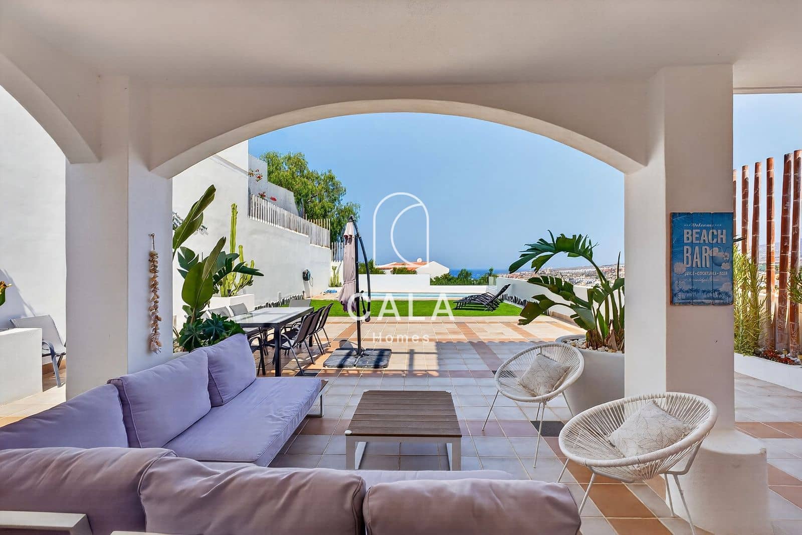 6 bedroom Townhouse for sale in Costa Adeje with pool garage - € 1,710,000 (Ref: 9976653)