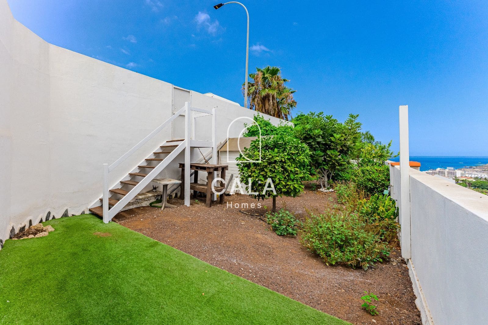 6 bedroom Townhouse for sale in Costa Adeje with pool garage - € 1,710,000 (Ref: 9976653)