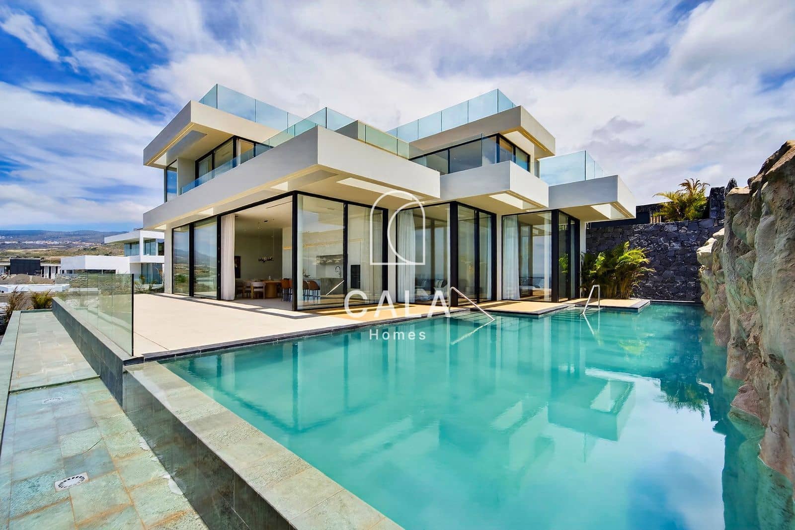 4 chambre Maison de Ville à vendre à Guia de Isora avec piscine garage - 6 500 000 € (Ref: 9981655)