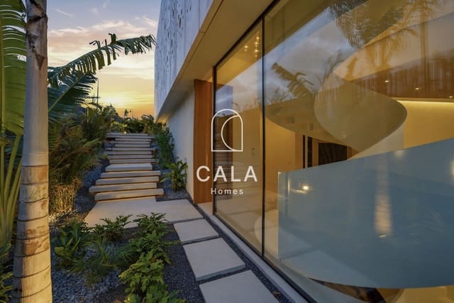 4 Zimmer Haus zu verkaufen in Guía de Isora mit Pool Garage - 6.500.000 € (Ref: 9981655)