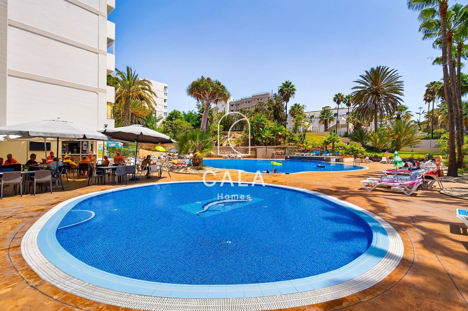 1 bedroom Flat for sale in Playa de las Americas with pool garage - € 315,000 (Ref: 9986147)