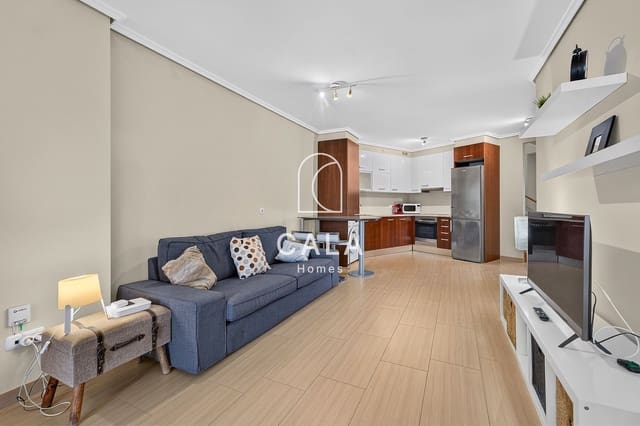 2 slaapkamer Huis te koop in El Medano, Granadilla de Abona met zwembad garage - € 475.000 (Ref: 9991514)