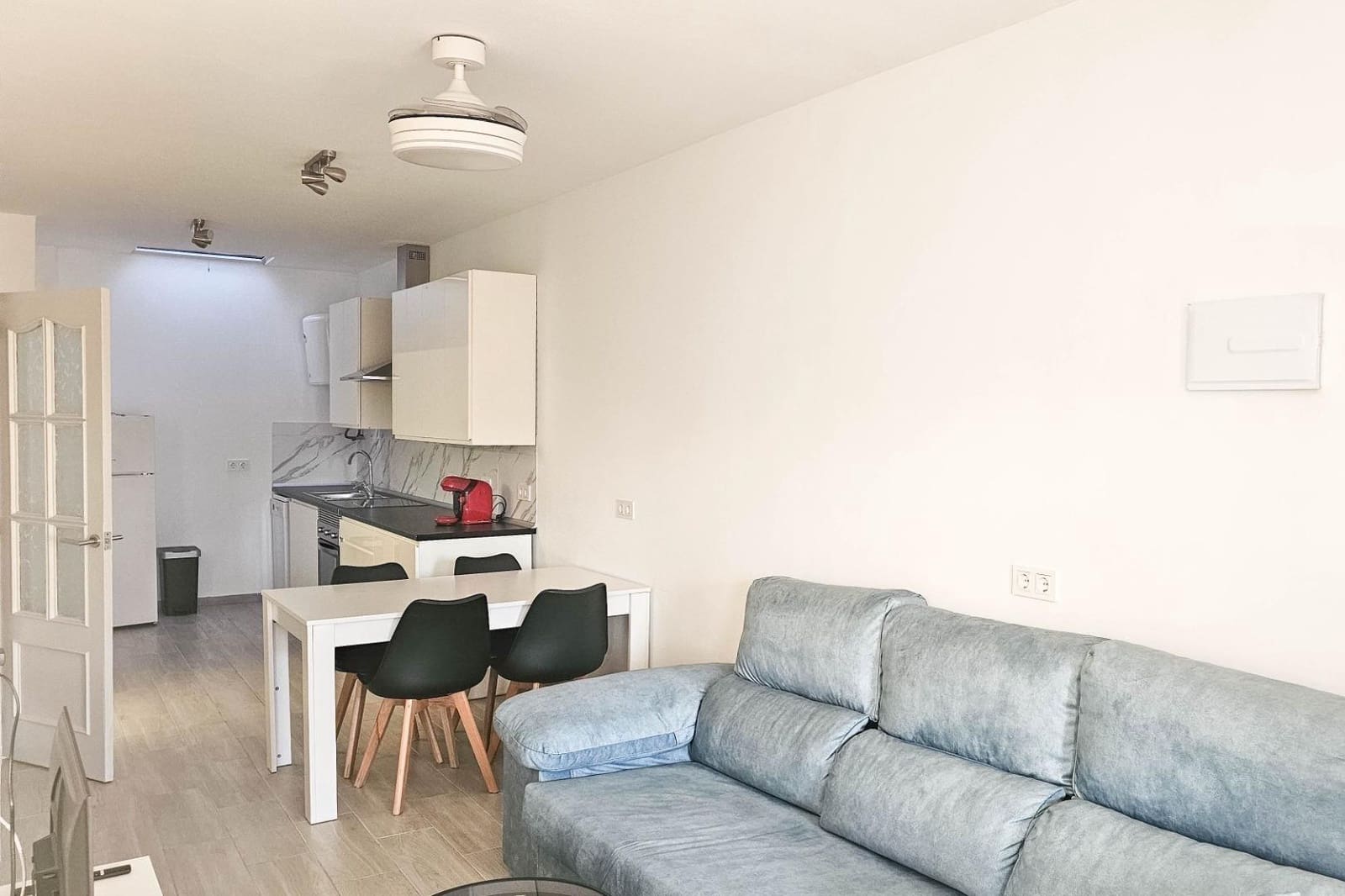 2 Zimmer Reihenhaus zu verkaufen in Torrevieja - 125.000 € (Ref: 10004185)