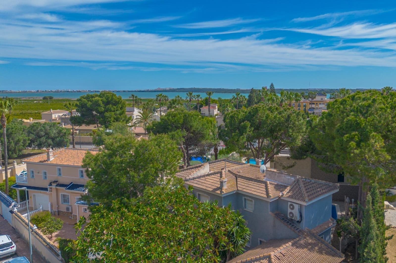 5 Zimmer Villa zu verkaufen in Dona Pepa mit Pool Garage - 499.000 € (Ref: 10006333)