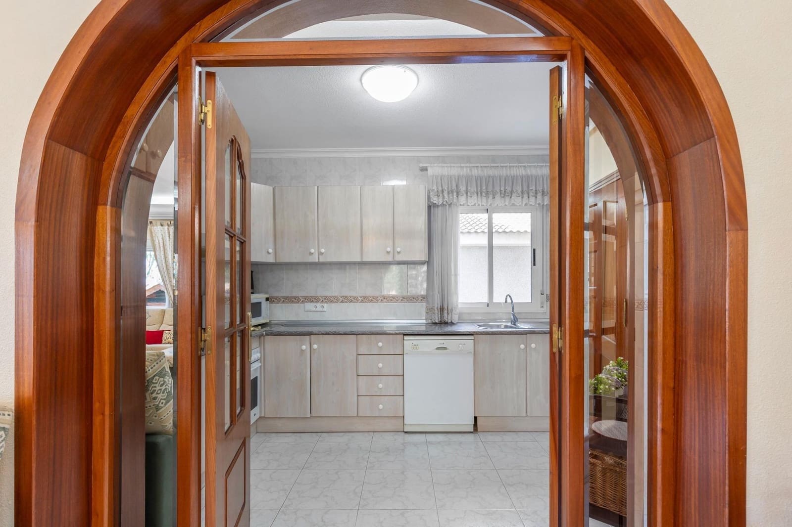 5 Zimmer Villa zu verkaufen in Dona Pepa mit Pool Garage - 499.000 € (Ref: 10006333)