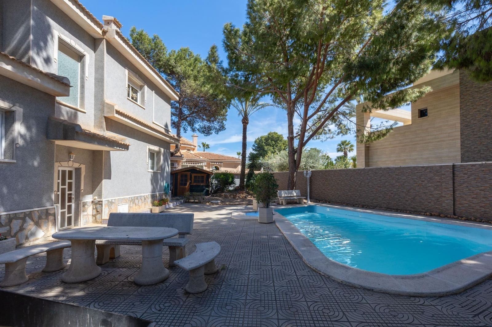 5 Zimmer Villa zu verkaufen in Dona Pepa mit Pool Garage - 499.000 € (Ref: 10006333)