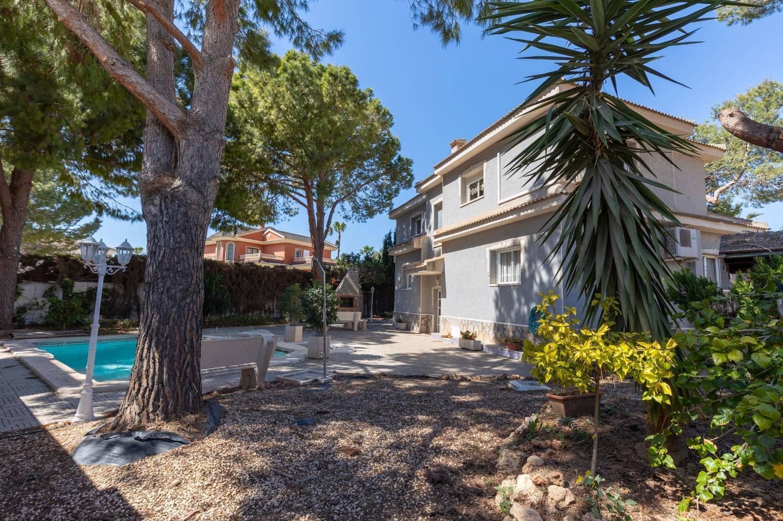 5 Zimmer Villa zu verkaufen in Dona Pepa mit Pool Garage - 499.000 € (Ref: 10006333)