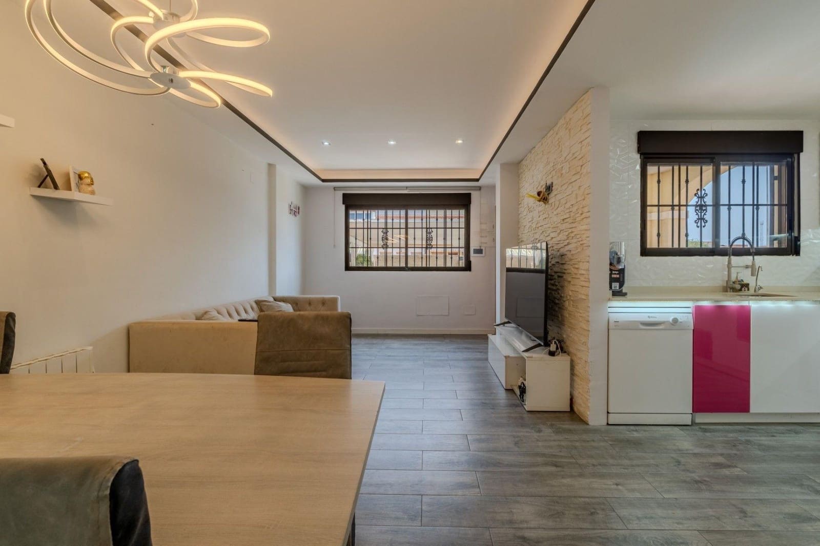 3 sovrum Radhus till salu i Aguas Nuevas med pool - 305 000 € (Ref: 10011480)