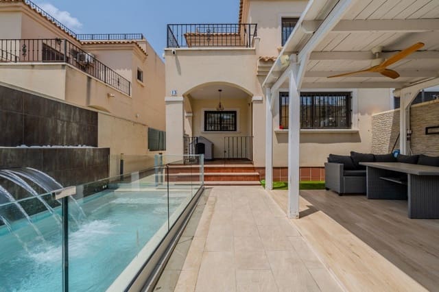 3 sovrum Radhus till salu i Aguas Nuevas, Torrevieja med pool - 305 000 € (Ref: 10011480)