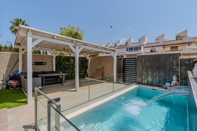 3 sovrum Radhus till salu i Aguas Nuevas, Torrevieja med pool - 305 000 € (Ref: 10011480)