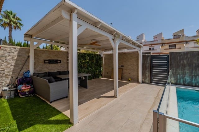 3 sovrum Radhus till salu i Aguas Nuevas, Torrevieja med pool - 305 000 € (Ref: 10011480)