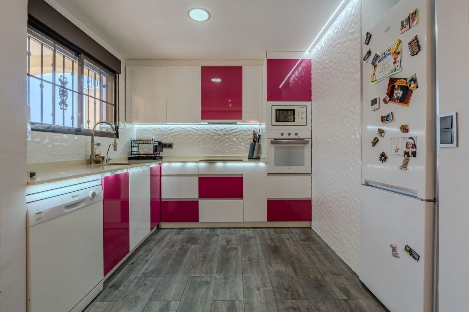 3 sovrum Radhus till salu i Aguas Nuevas med pool - 305 000 € (Ref: 10011480)
