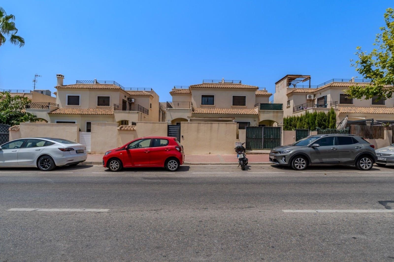 3 sovrum Radhus till salu i Aguas Nuevas med pool - 305 000 € (Ref: 10011480)
