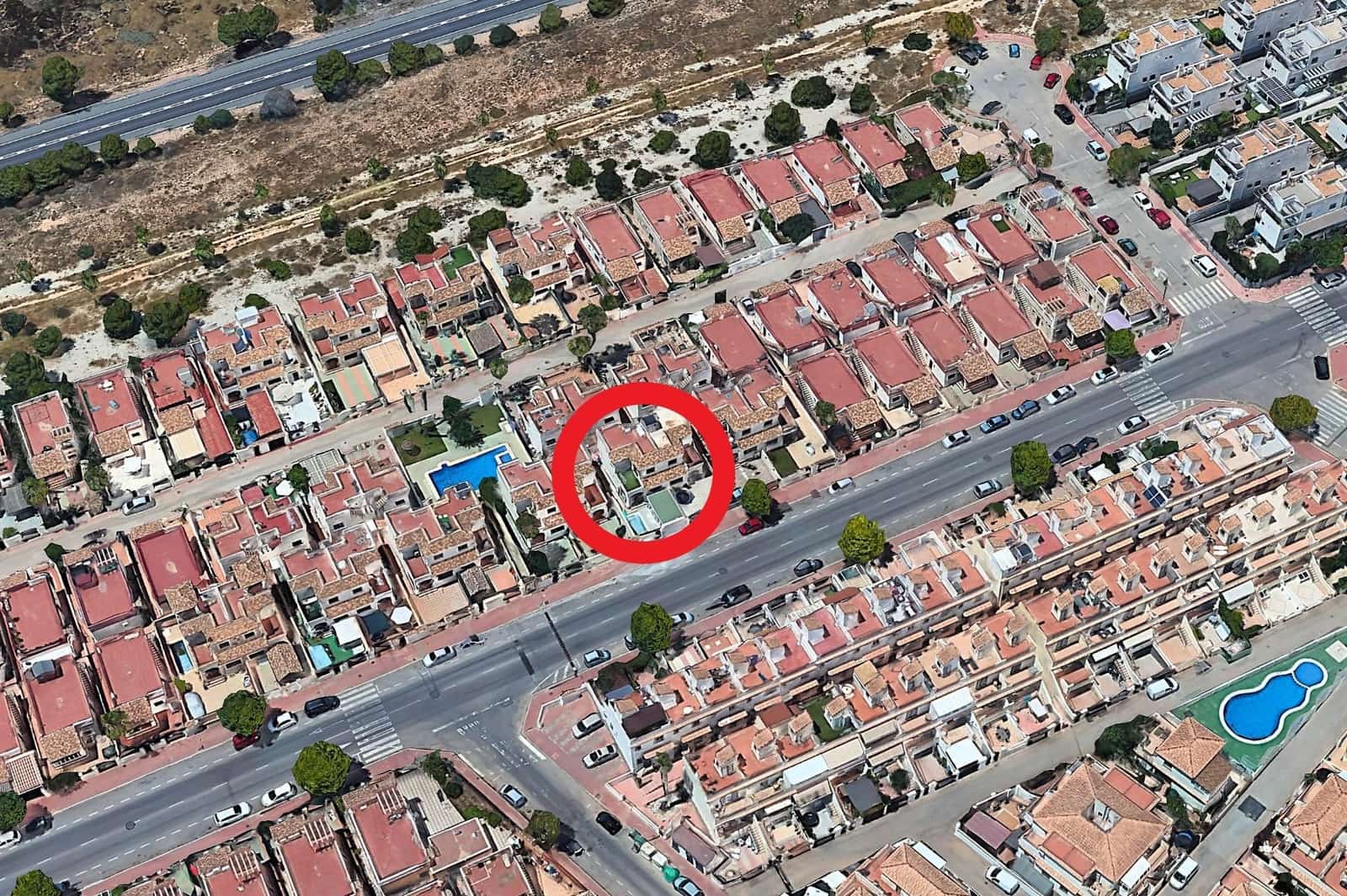 3 sovrum Radhus till salu i Aguas Nuevas med pool - 305 000 € (Ref: 10011480)