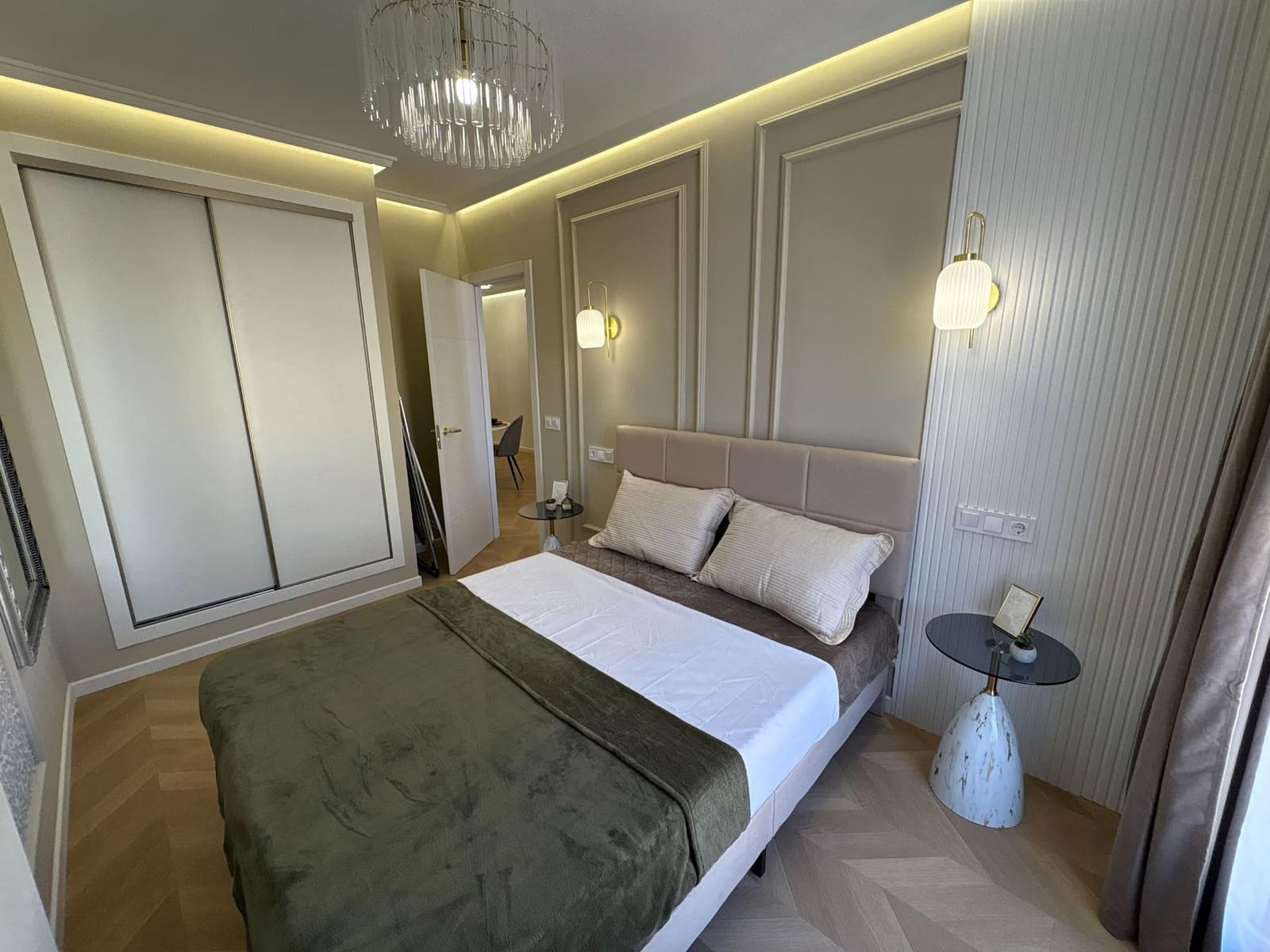 2 soveværelse Lejlighed til salg i Torrevieja med swimmingpool - € 199.000 (Ref: 10013356)