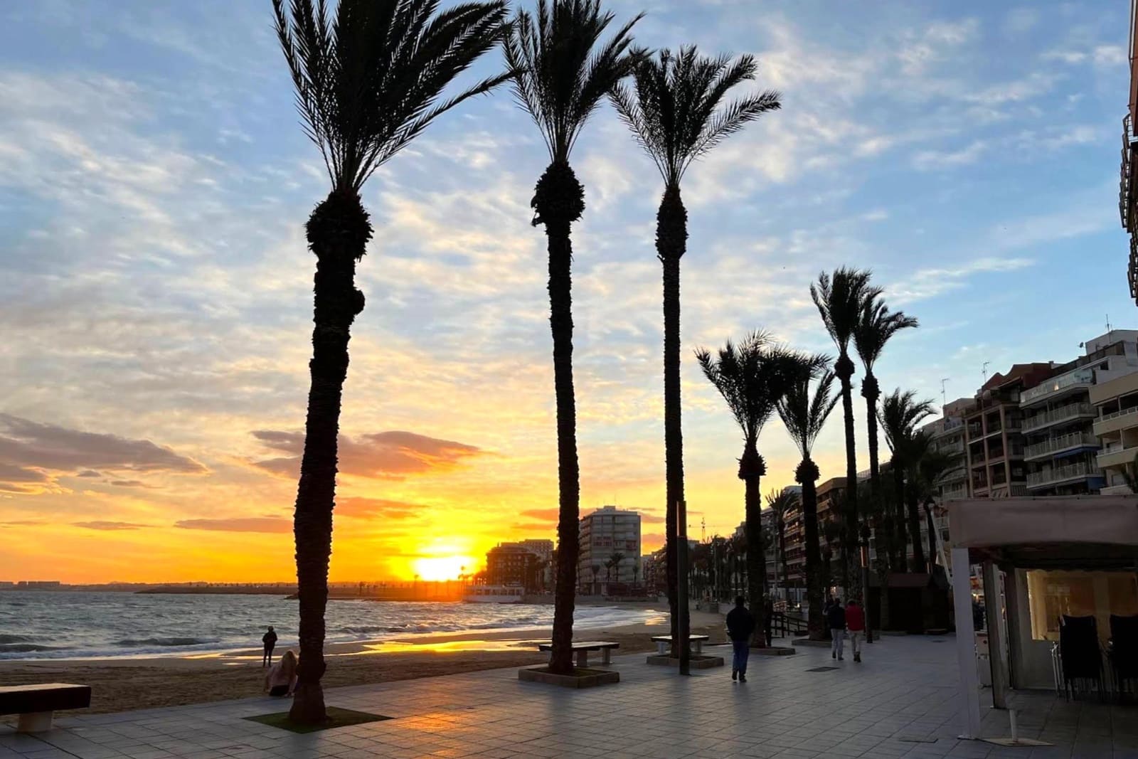2 soveværelse Lejlighed til salg i Torrevieja med swimmingpool - € 199.000 (Ref: 10013356)