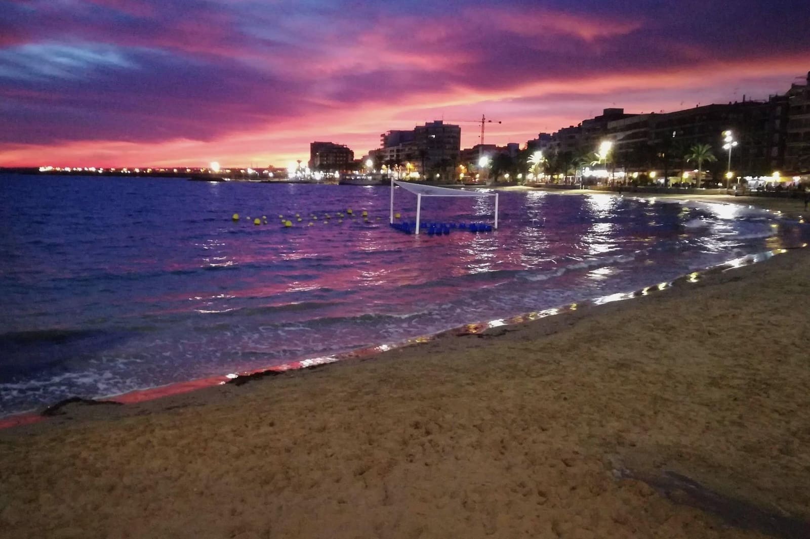 2 soveværelse Lejlighed til salg i Torrevieja med swimmingpool - € 199.000 (Ref: 10013356)