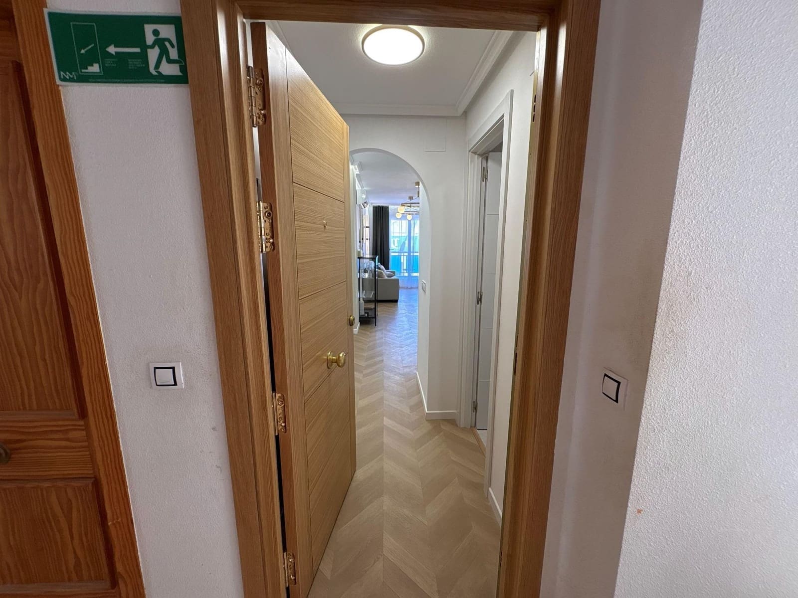 2 soveværelse Lejlighed til salg i Torrevieja med swimmingpool - € 199.000 (Ref: 10013356)