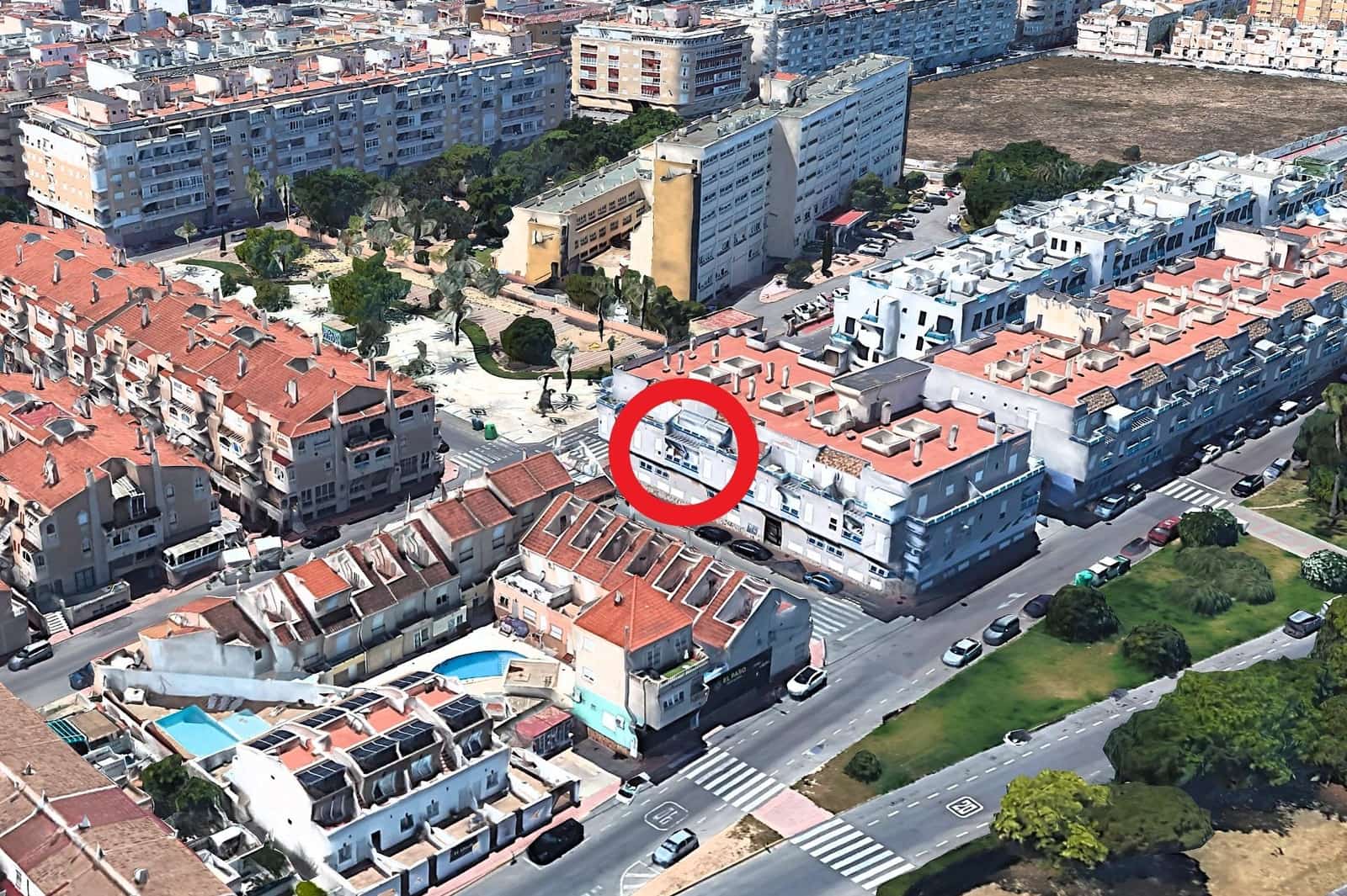 2 soveværelse Lejlighed til salg i Torrevieja med swimmingpool - € 199.000 (Ref: 10013356)